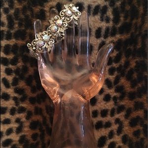 Vintage 1950s Bracelet Golden with Pinkish Stones